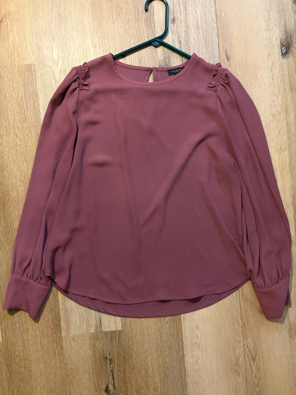Ann Taylor Factory Dusty Rose Long Sleeve Ruffle Shoulder Blouse